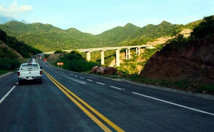 Carretera Transístmica provoca deslaves y hundimientos en Istmo de Oaxaca
