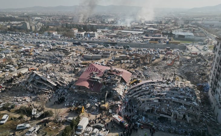 Supera los 20 mil el número de muertos por terremoto en Turquía y Siria