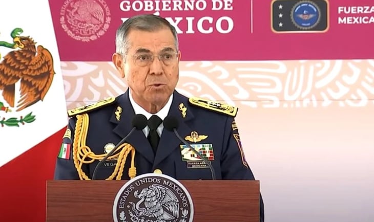 Agradece comandante de la Fuerza Aérea Mexicana apoyo de AMLO; 'servir al pueblo de México es un honor'