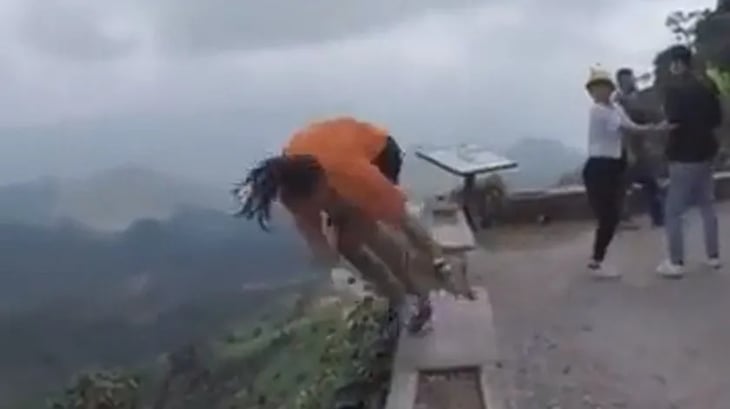 Hombre cae de una montaña al realizar “Parkour extremo” 