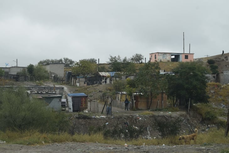 Vecinos de la Colonia 21 de Marzo viven en casas inseguras