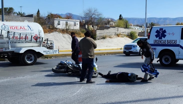 Choque de motos deja dos lesionados en el sector el Pueblo de Monclova