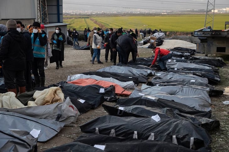 Jefe de la OMS llega a Siria para evaluar la escasez de suministros tras terremoto