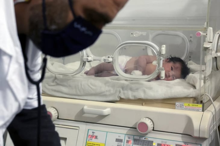 Bebé rescatada de terremoto en Siria ya tiene nombre con conmovedor significado