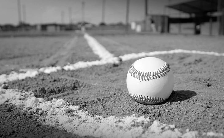 Matan a dos hombres en un campo de béisbol en Zacatecas