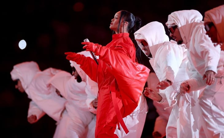 Extrañan baile de Tom Holland durante “Umbrella” en Medio Tiempo de Rihanna