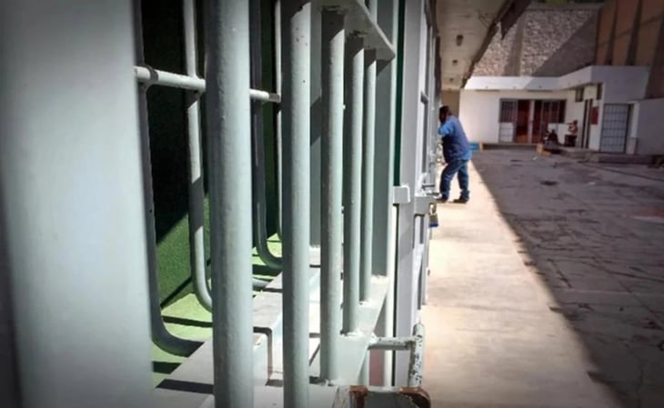 Muere hombre detenido en cárcel municipal de Puerto Escondido, tras accidente en motocicleta