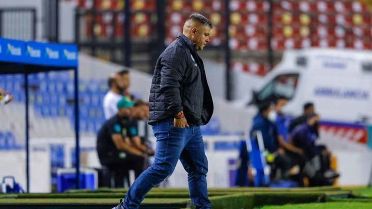 Mauro Gerk pide disculpas por la derrota y cree que Querétaro necesita un cambio de fondo
