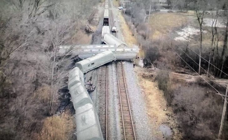 ¡Otra vez! Tren se descarrila en EU, ahora en Michigan, cerca de Detroit