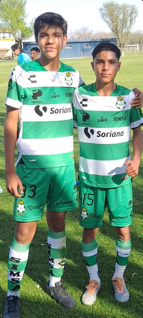Dos jugadores de Monclova pertenecen desde ayer en forma oficial al Club Santos 