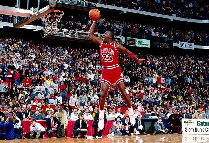 Michael Jordan cumple 60 años revive sus hazañas
