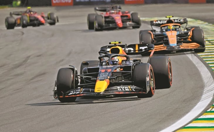 Checo Pérez y los pilotos de la Fórmula 1 podrían ser 'censurados' por cambios en la FIA
