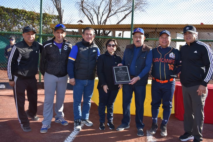 Inaugura Country Club Softbol en honor a Manuel Jamin Ibarra