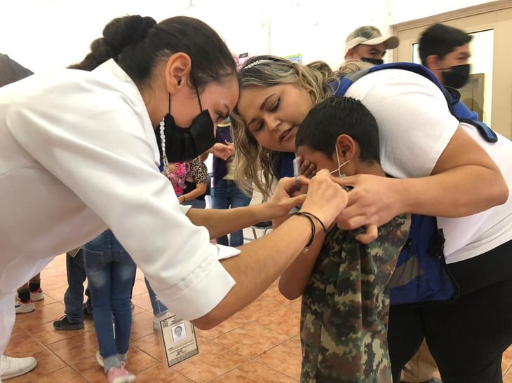 10 escuelas participarán en vacunación contra COVID-19 el día de hoy 