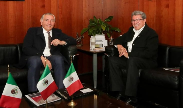 Ricardo Monreal y Adán Augusto López se reúnen en el Senado