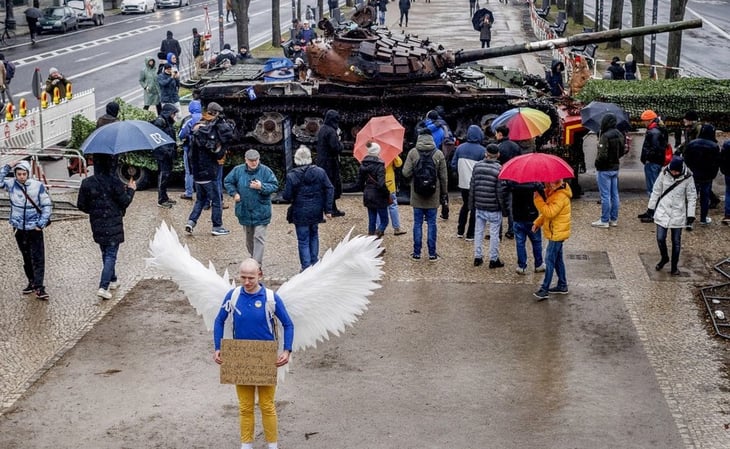 Protestan en Europa a un año de la invasión rusa a Ucrania