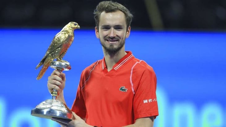 Medvedev gana su segundo torneo del año, en Qatar