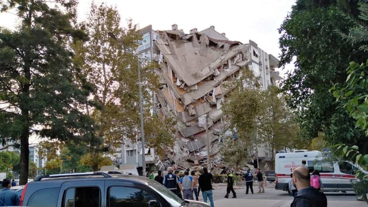 Otro sismo azota Turquía deja al menos un muerto y 29 edificios colapsados