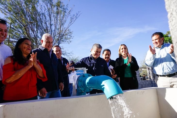 MARS y Cepeda entregan un pozo de agua en Plaza Madero