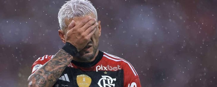 De Arrascaeta fue héroe y villano en la final: salvó a Flamengo, pero erró su penal en la definición ante Independiente 