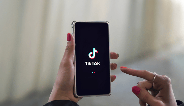 TikTok establecerá un límite de tiempo en pantalla a los menores de 18 años