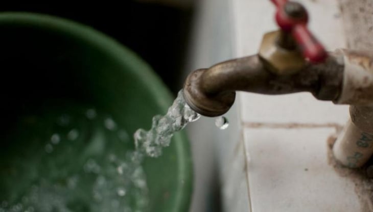 Por altas temperaturas, el consumo de  agua incrementa en diferentes sectores