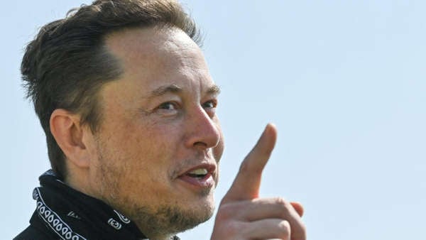 ChatGPT es demasiado 'woke': Elon Musk busca ingenieros para crear una alternativa