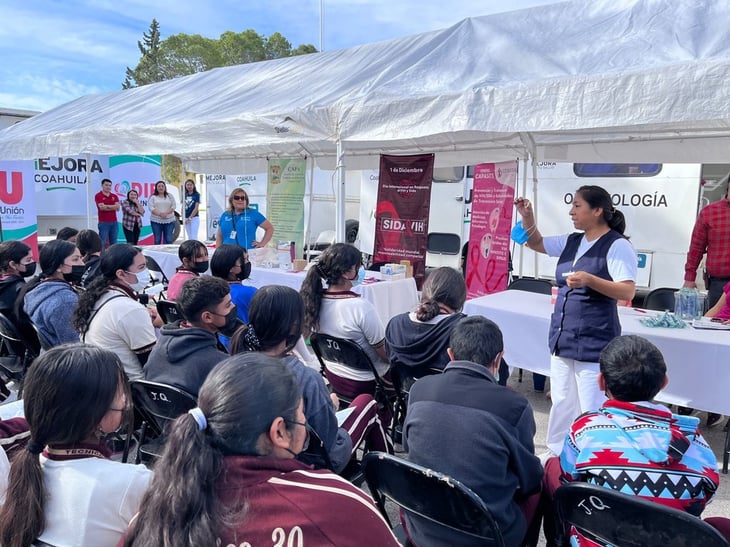 'Caravana de la Salud' recorre el norte de Coahuila