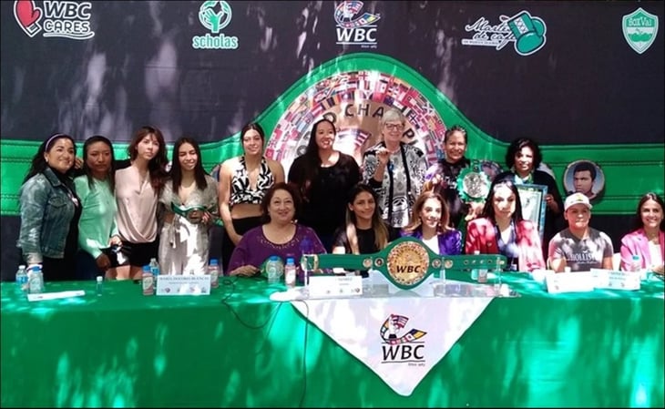 Sin bajar la guardia, boxeadoras conmemoran el Día de la Mujer