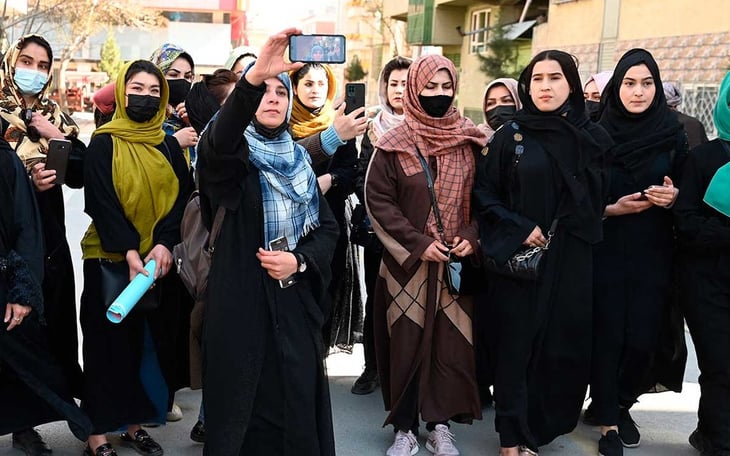 Afganistán, el país más represivo para las mujeres, dice la ONU y pide poner fin a las restricciones