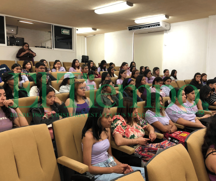 Alumnas de FCA conocen sus derechos en el Día de la Mujer 