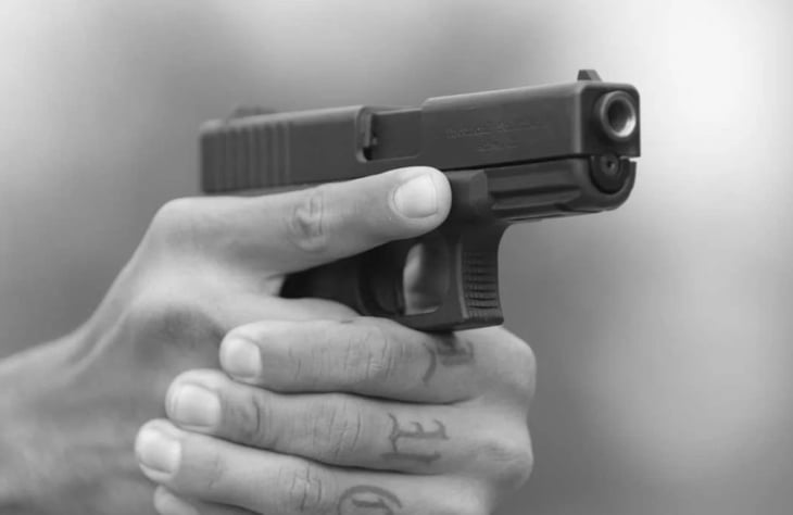 Alumno de preparatoria en Saltillo amenaza con tiroteo; policía blinda escuela y colocan filtros de inspección 