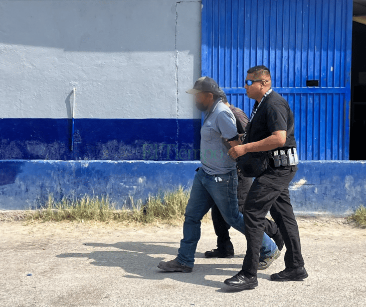 Municipales detienen a hombre que contaba con orden de aprehensión en Monclova
