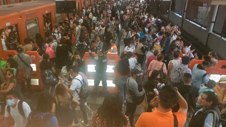 Metro CDMX: Reportan marcha lenta de trenes en Línea 3