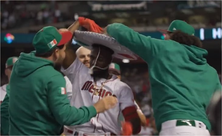 VIDEO: La insólita tradición de México en el Clásico Mundial de Beisbol