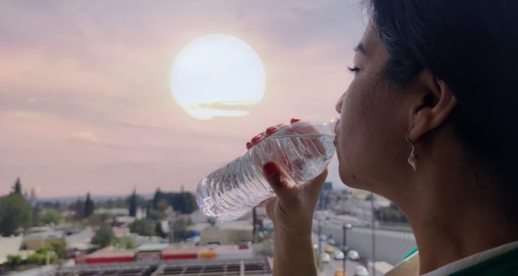 8 vasos de agua diariamente evitarán deshidrataciones