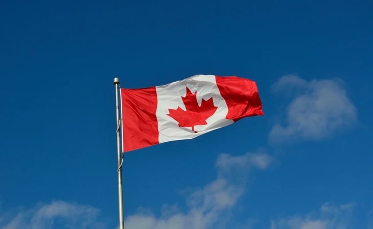 Mostrar el dedo medio a tu vecino es un 'derecho otorgado por Dios', dice juez en Canadá