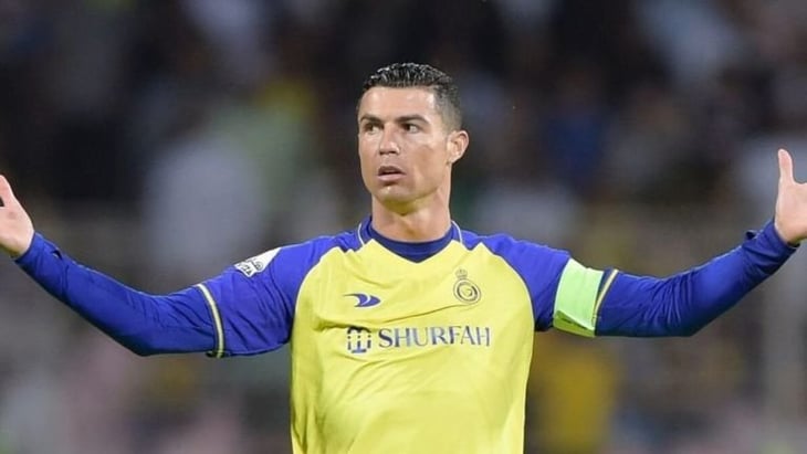 Cristiano Ronaldo se enfada tras salir de cambio en la Copa de Arabia