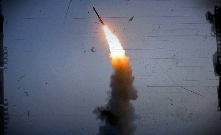 Misil disparado hoy por Corea del Norte es intercontinental, informa Seúl