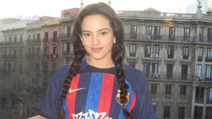 Barcelona lucirá en su jersey el logotipo de Rosalía en el Clásico de LaLiga