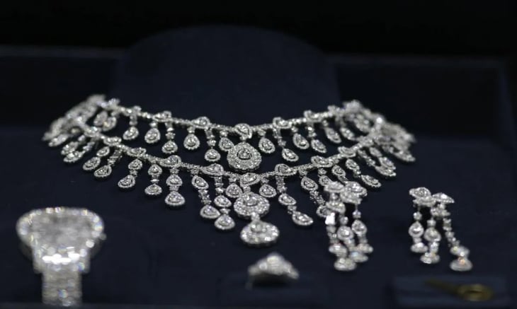 Estas son las joyas que enredan a Bolsonaro en escándalo por importación ilegal