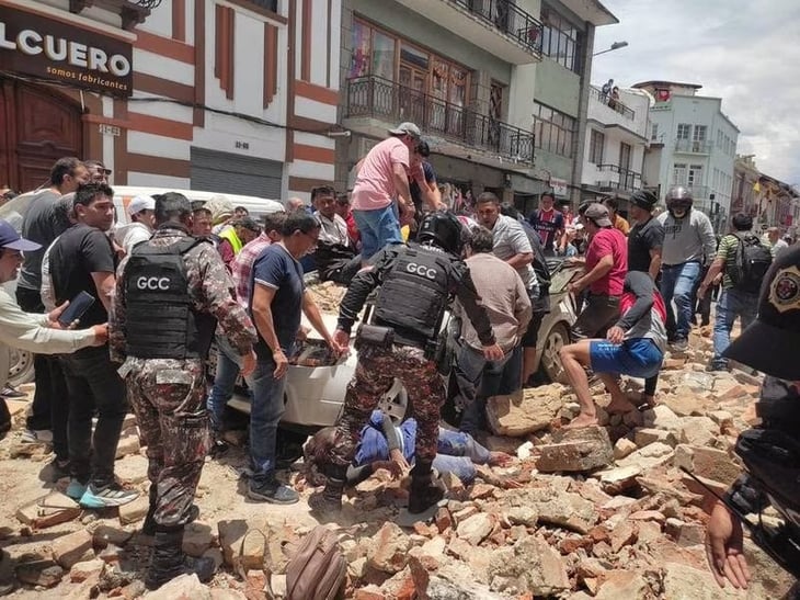 Terremoto en Ecuador deja al menos un muerto y causa daños