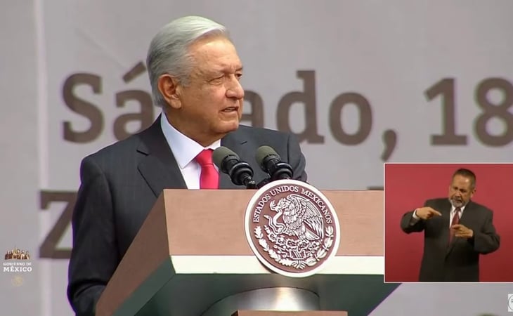 AMLO destaca cualidades del general Lázaro Cárdenas en mitin por el 18 de Marzo