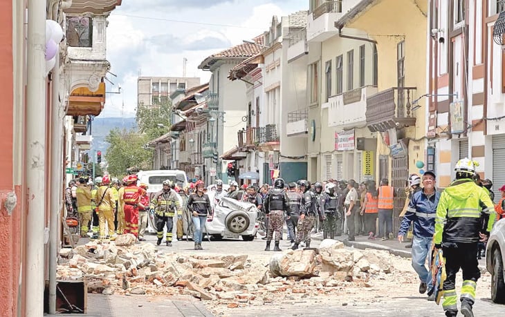 13 muertos y 126 heridos por sismo de magnitud 6.5 en Ecuador