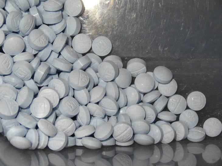 Narcos inventan 74 precursores de opioide sintético