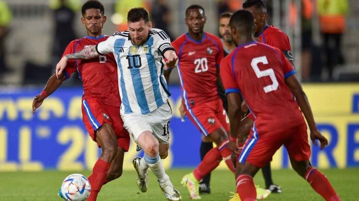 Un golazo y dos postes: Los tiros libres de Messi