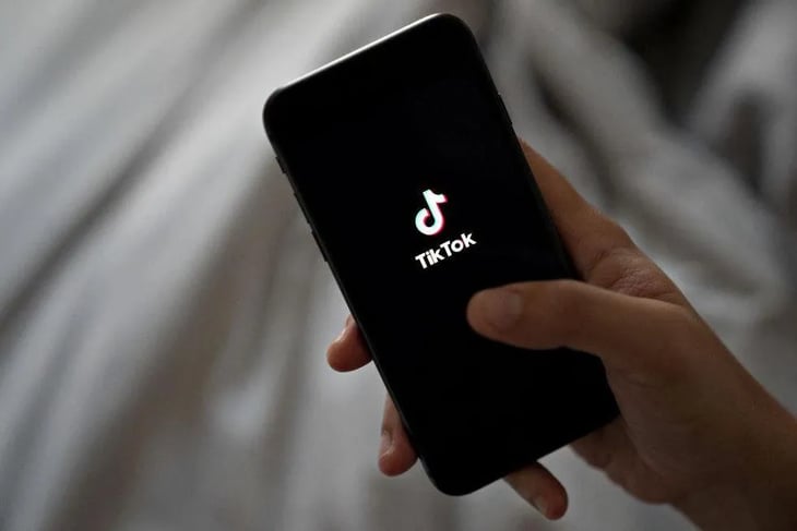 Francia prohíbe TikTok a sus funcionarios en teléfonos profesionales