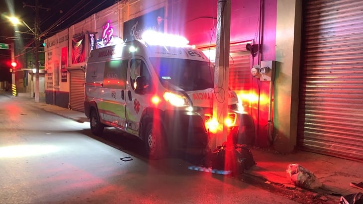 Paramédicos en servicio de rescate y adicto les roba la ambulancia