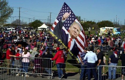 En Texas inicia campaña Donald Trump