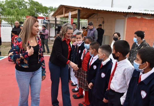 'Todos a la Escuela'  llega a la primaria Primero de Mayo del ejido El Centinela